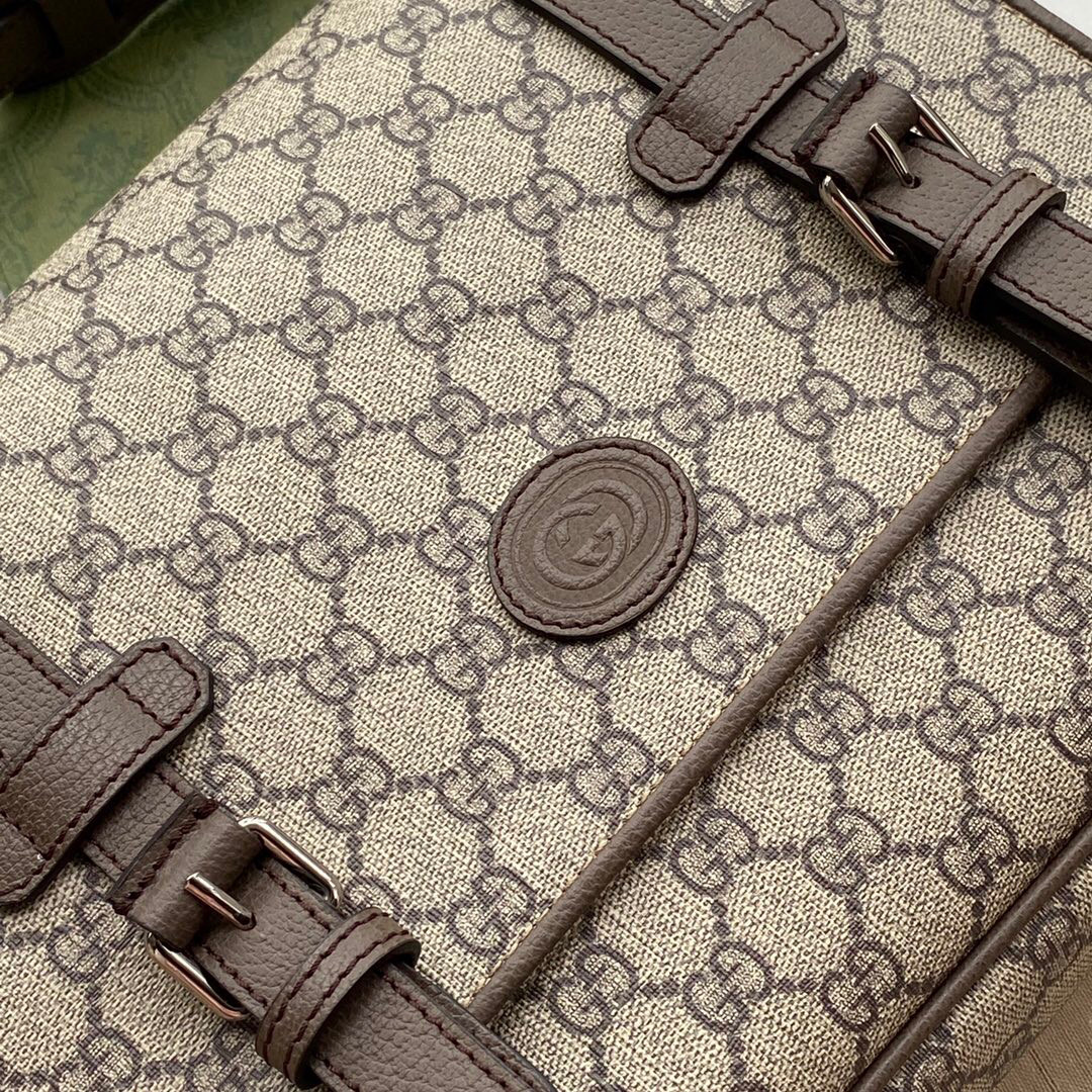G*u*i gg messenger bag