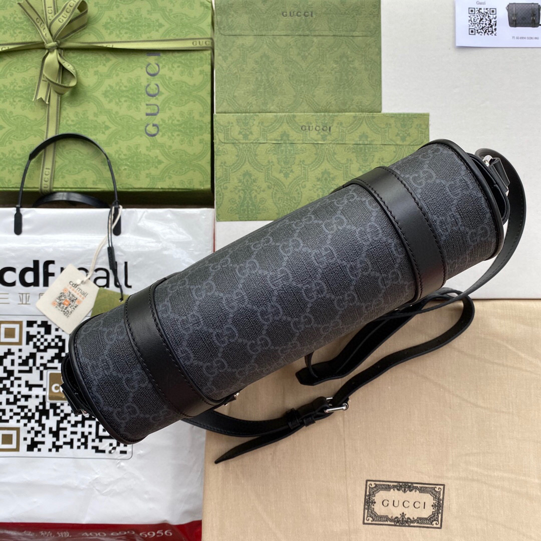 G*u*i gg messenger bag