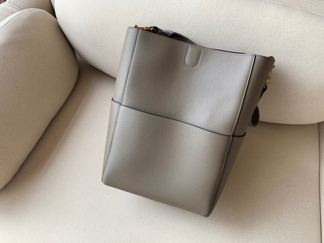 Ce**e sangle bucket