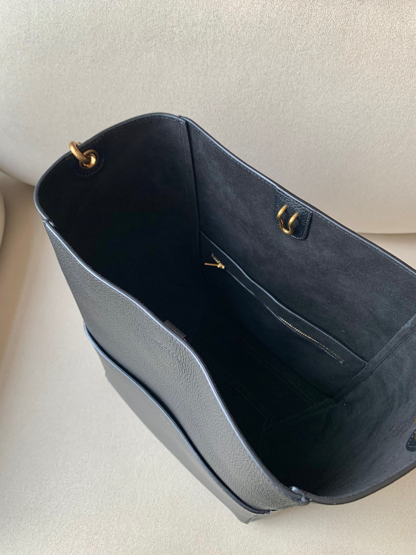 Ce**e sangle bucket