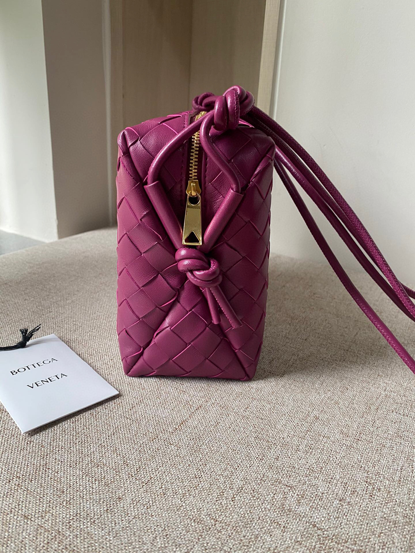 bo*te*ga Ve*ne*ta shoulder bags
