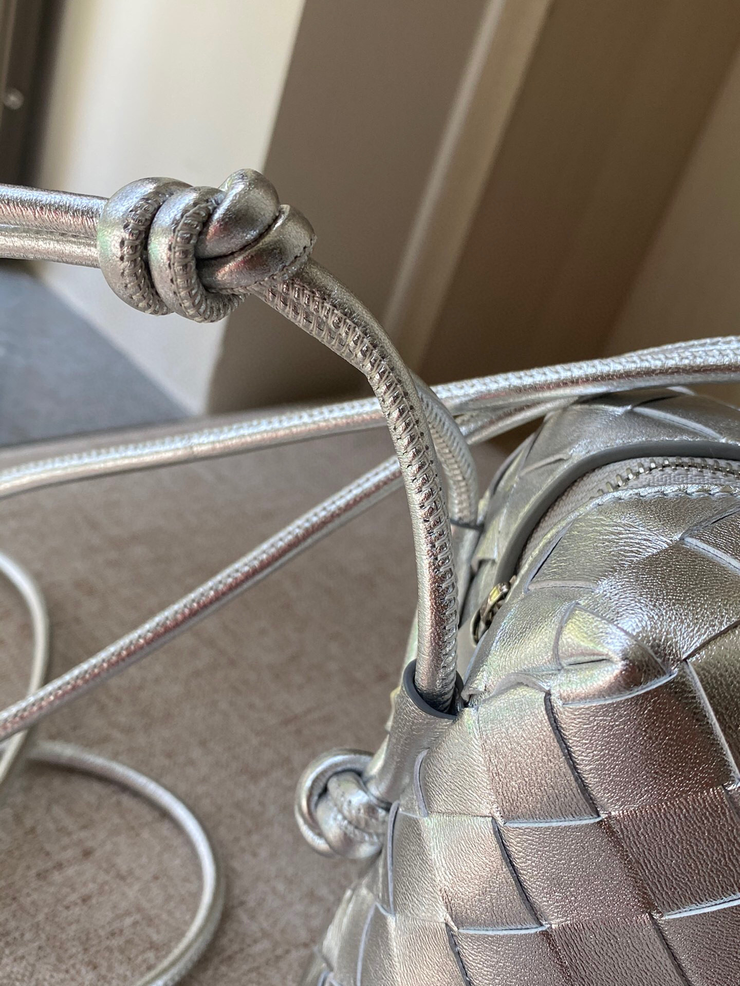 bo*te*ga Ve*ne*ta shoulder bags