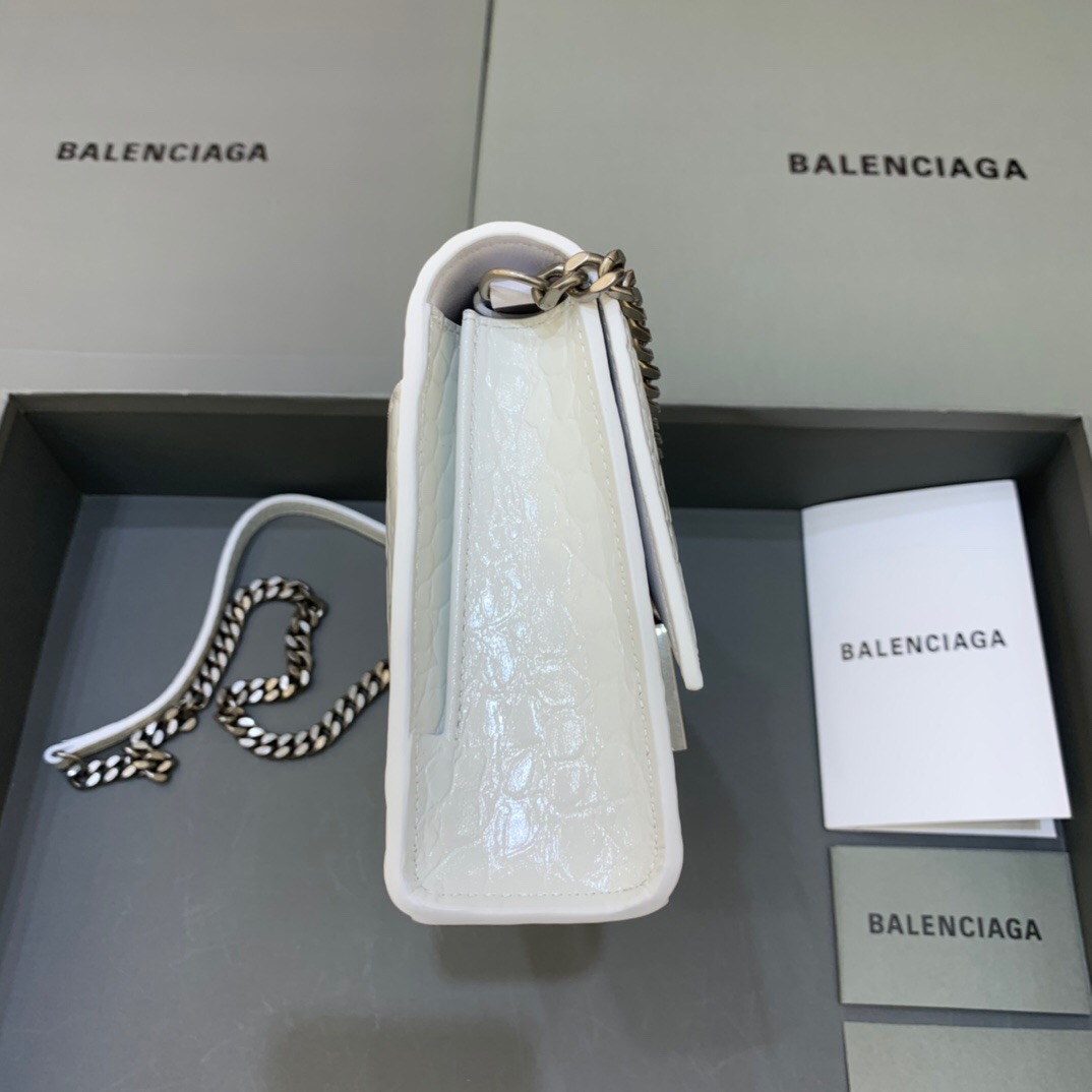 Ba*len*cia*ga hourglass