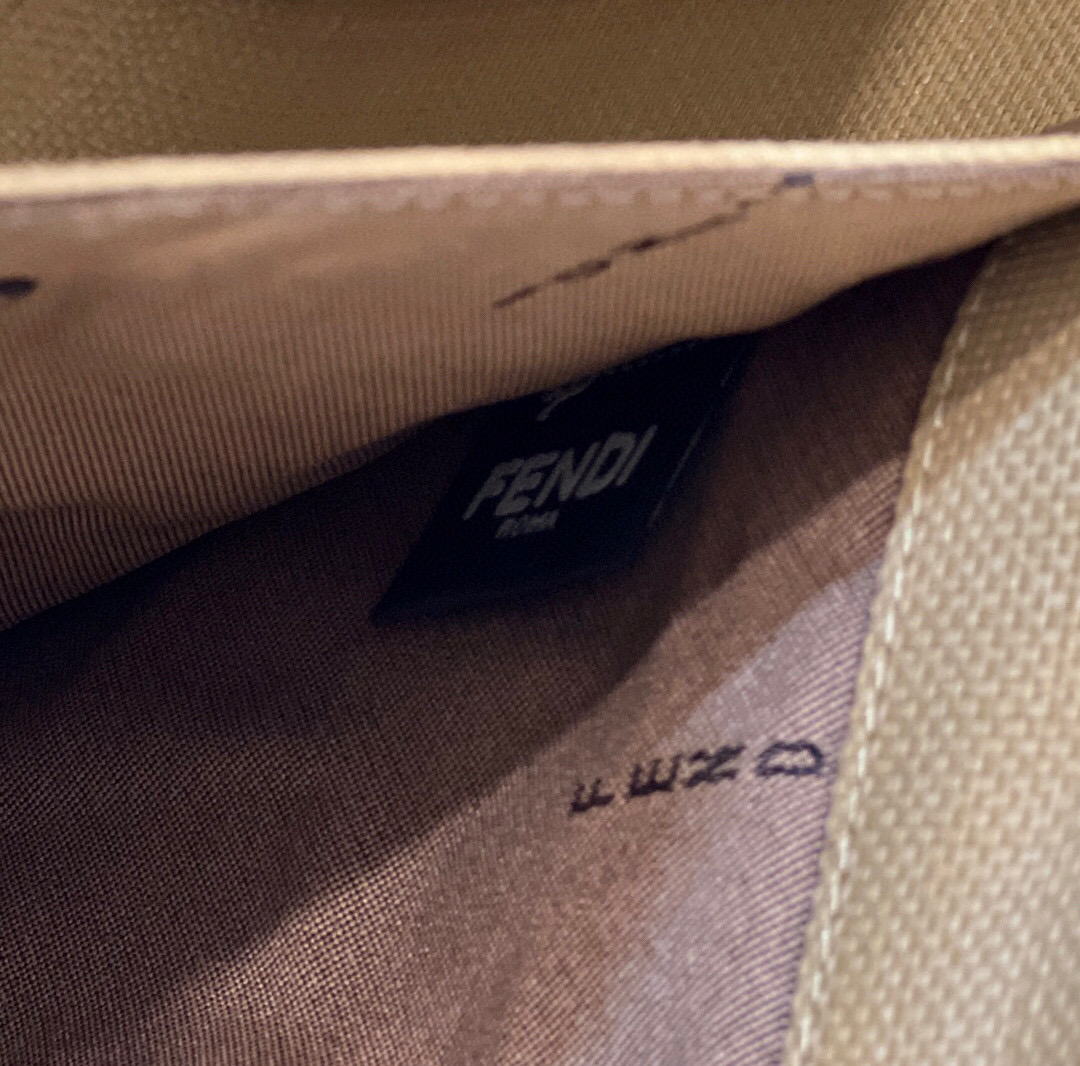 F**di tote