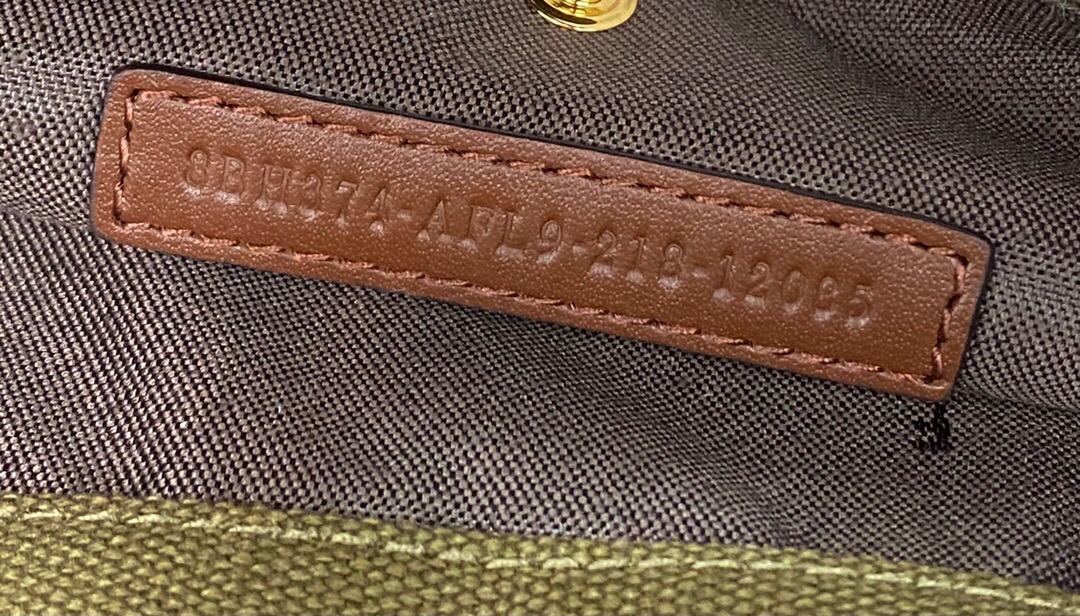F**di tote