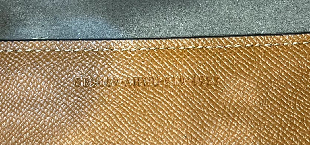F**di tote