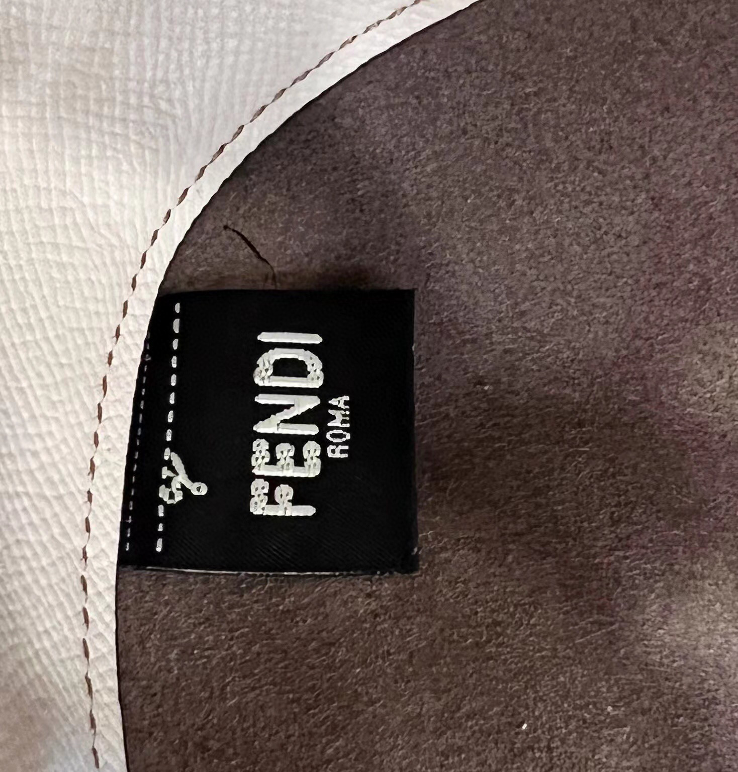 F**di tote