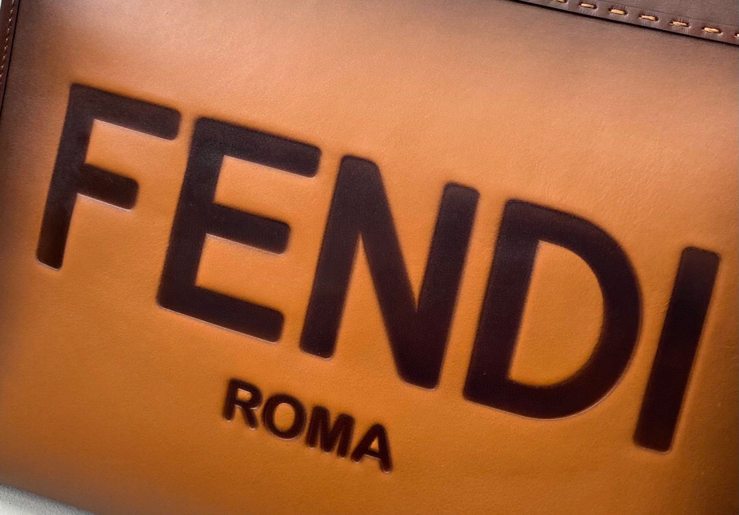 F**di tote