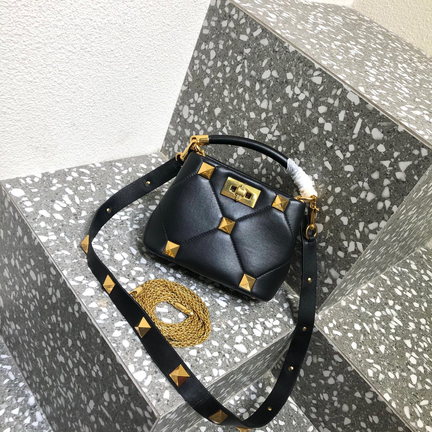 Valentino Garavani Roman Stud