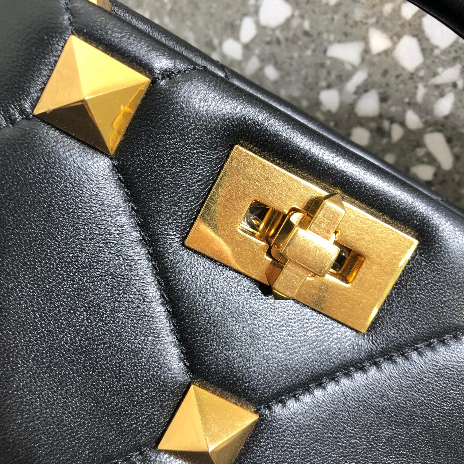 Valentino Garavani Roman Stud