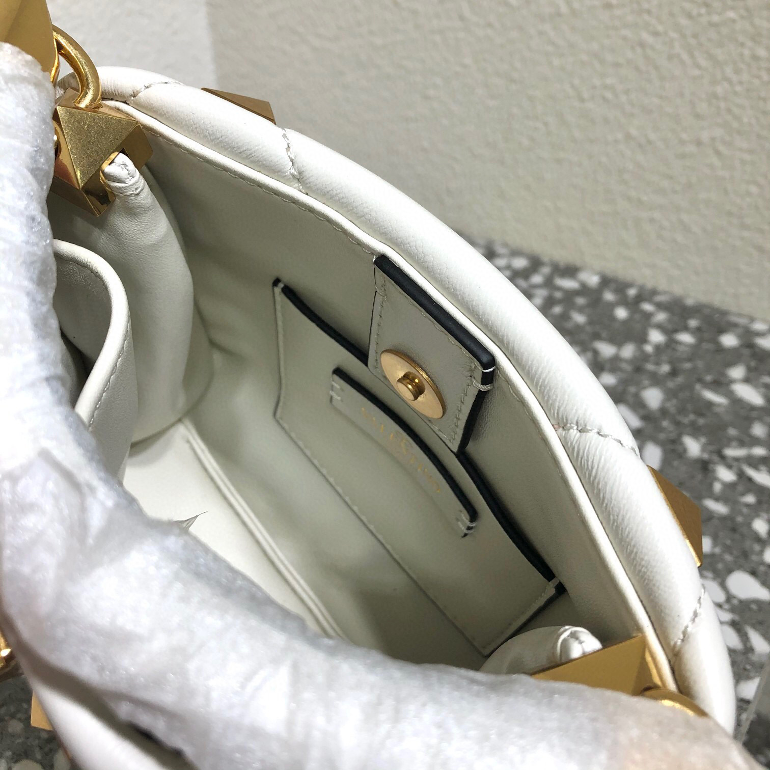 Valentino Garavani Roman Stud