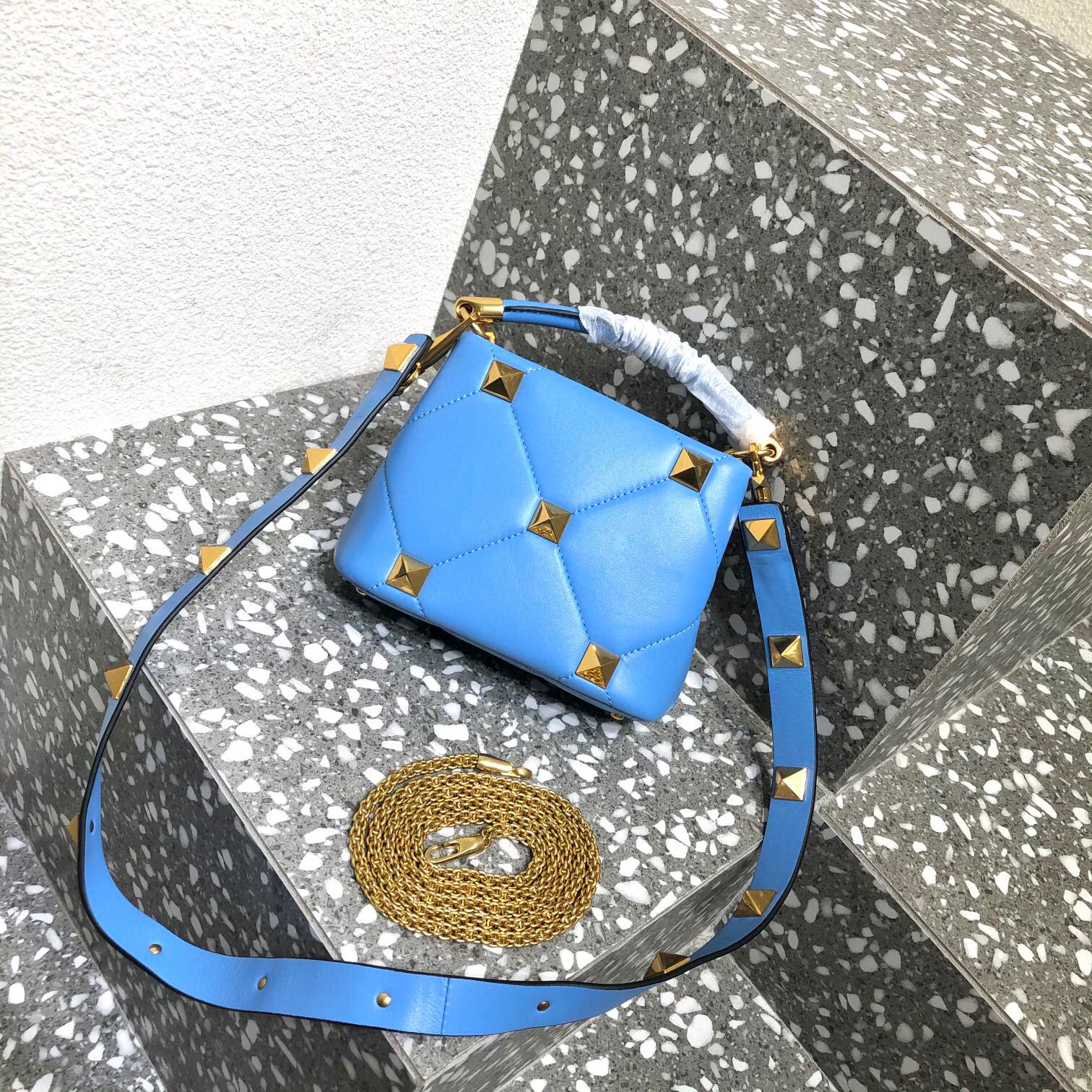 Valentino Garavani Roman Stud