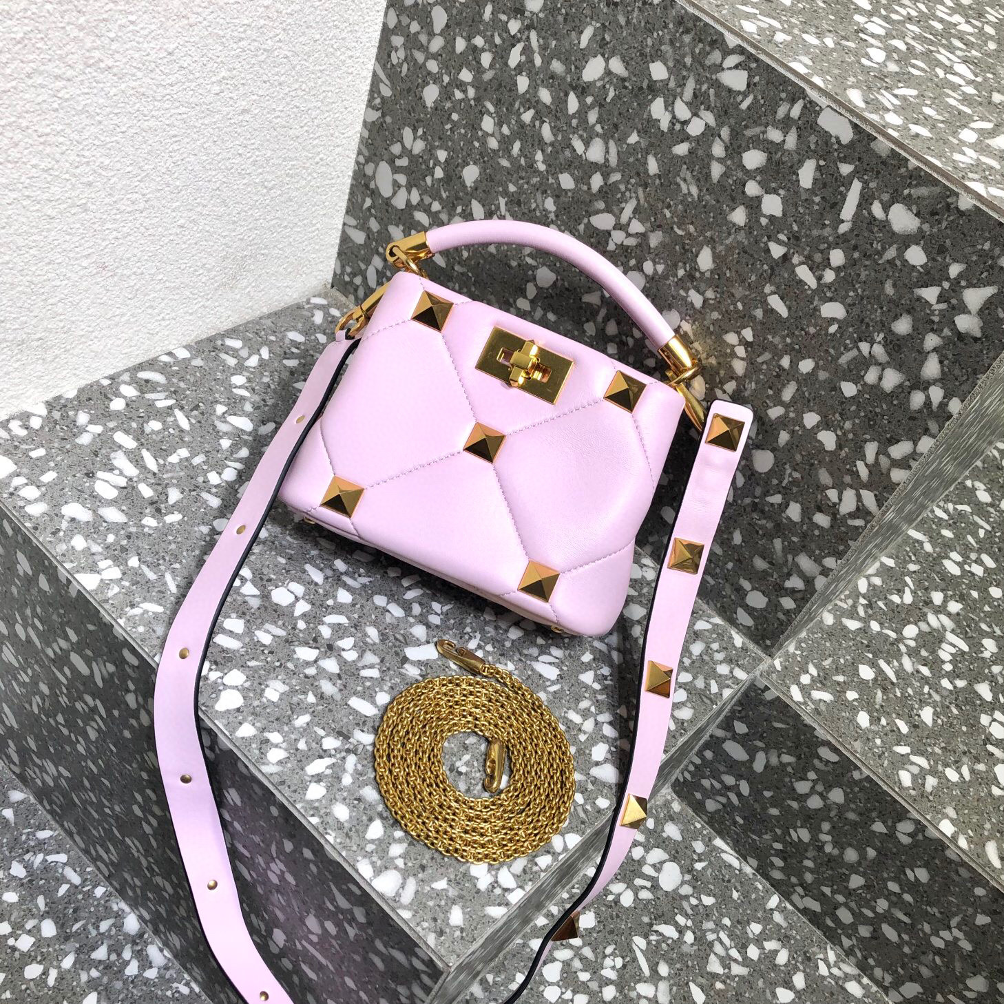 Valentino Garavani Roman Stud