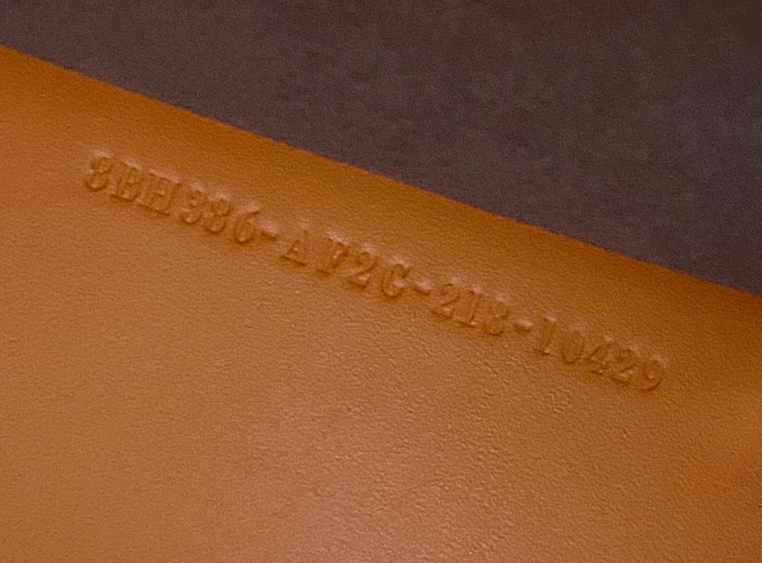 F**di tote