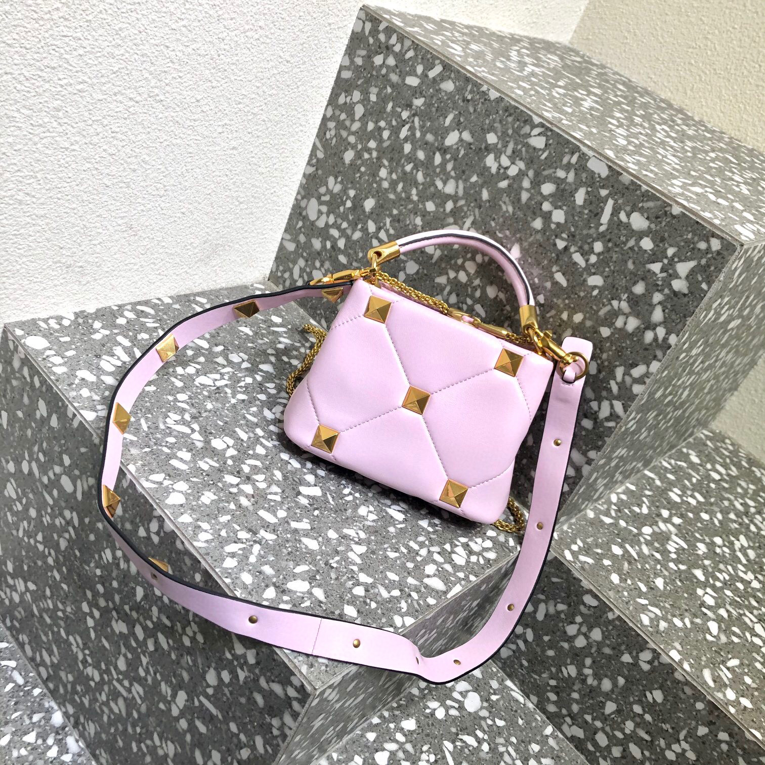 Valentino Garavani Roman Stud