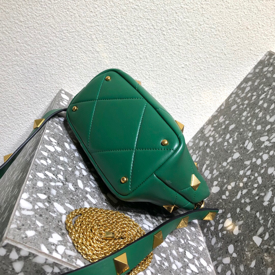 Valentino Garavani Roman Stud