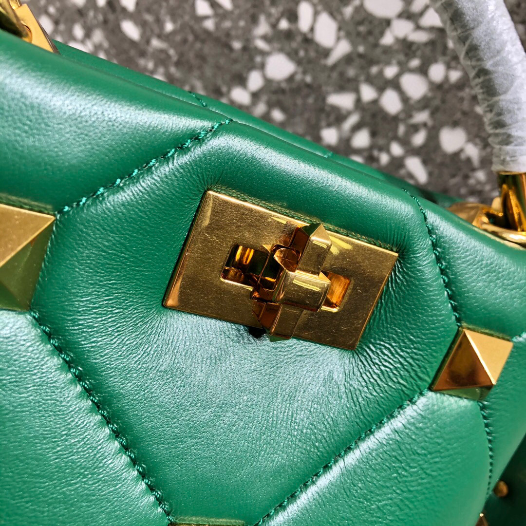Valentino Garavani Roman Stud