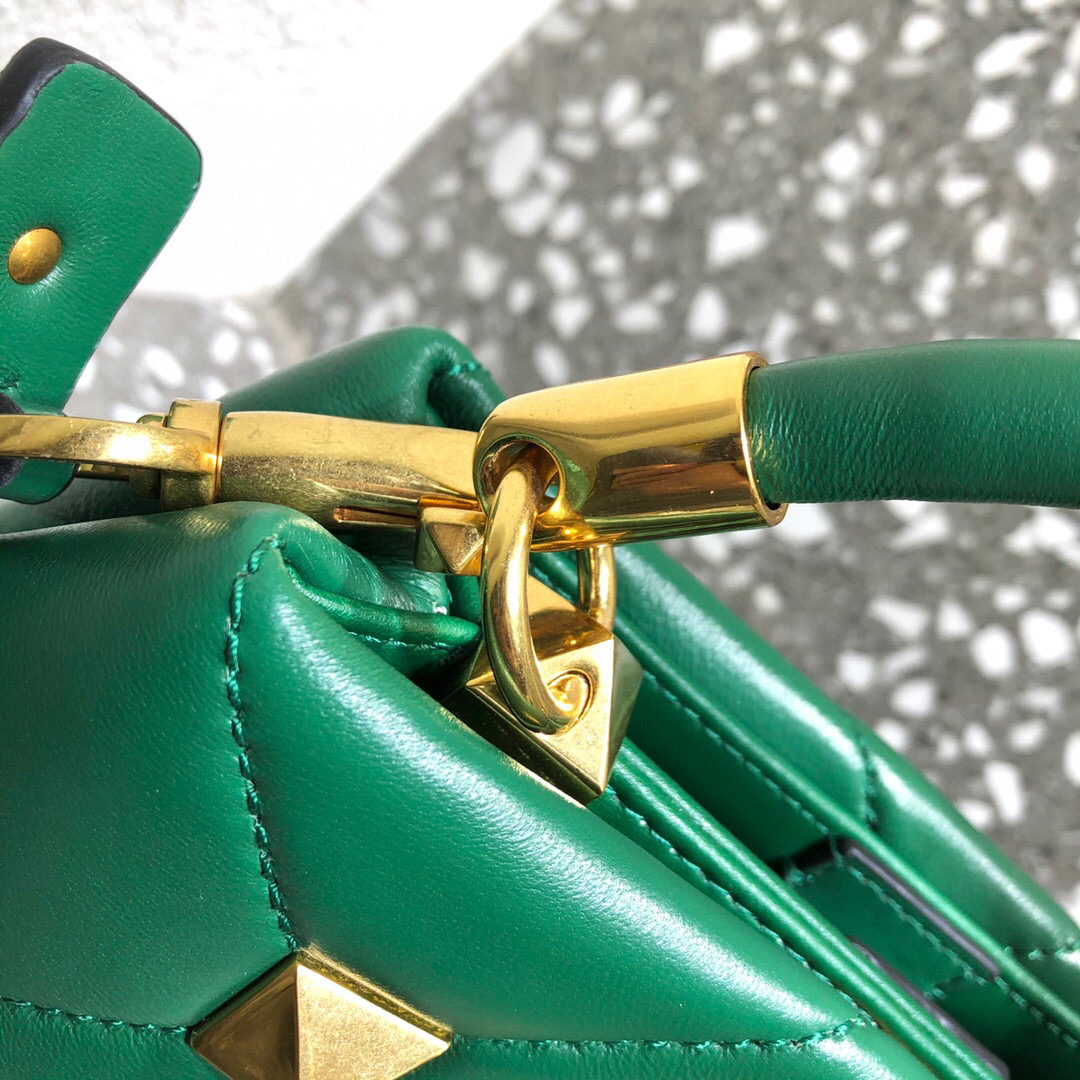 Valentino Garavani Roman Stud