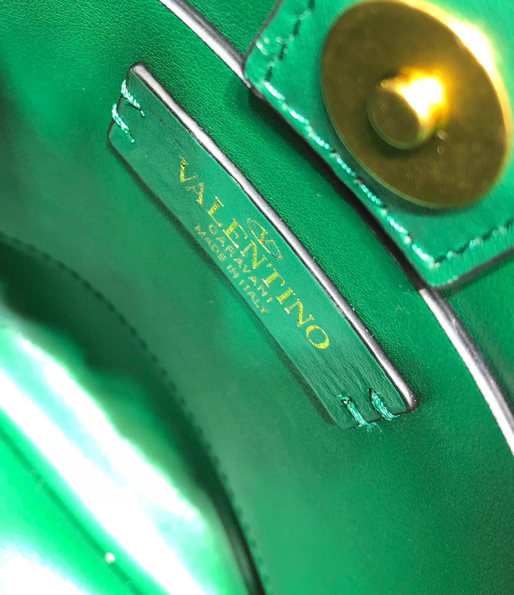 Valentino Garavani Roman Stud