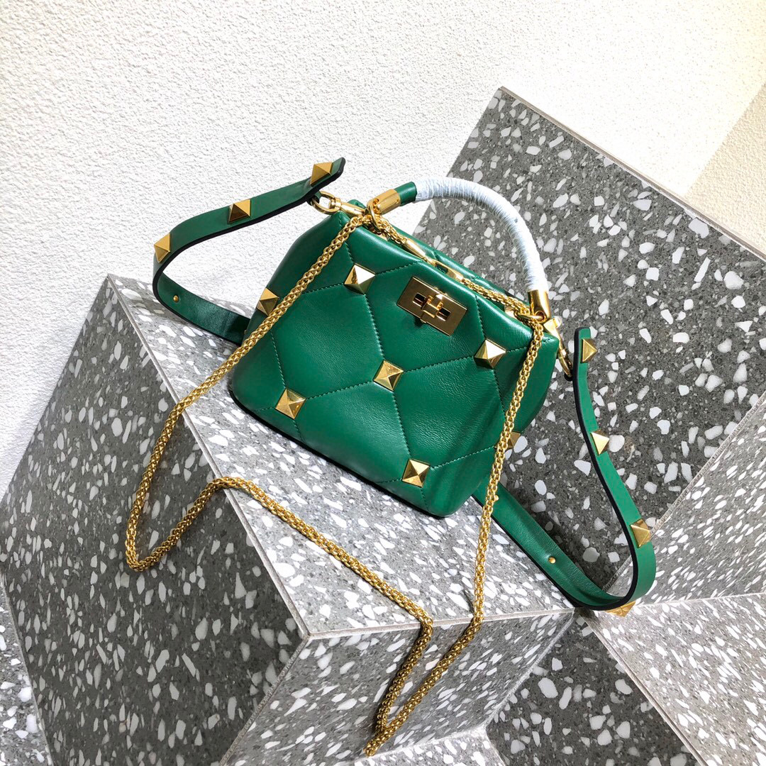 Valentino Garavani Roman Stud
