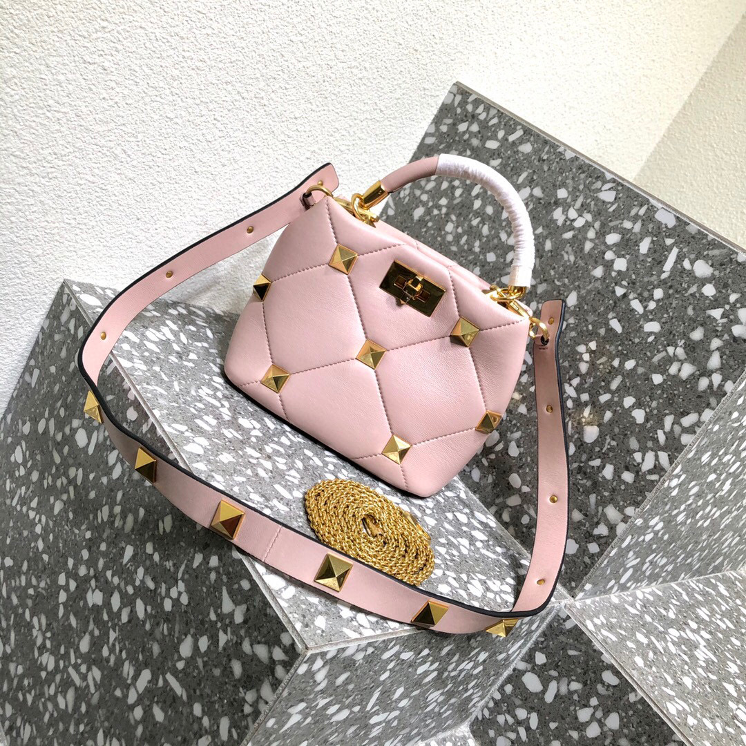 Valentino Garavani Roman Stud