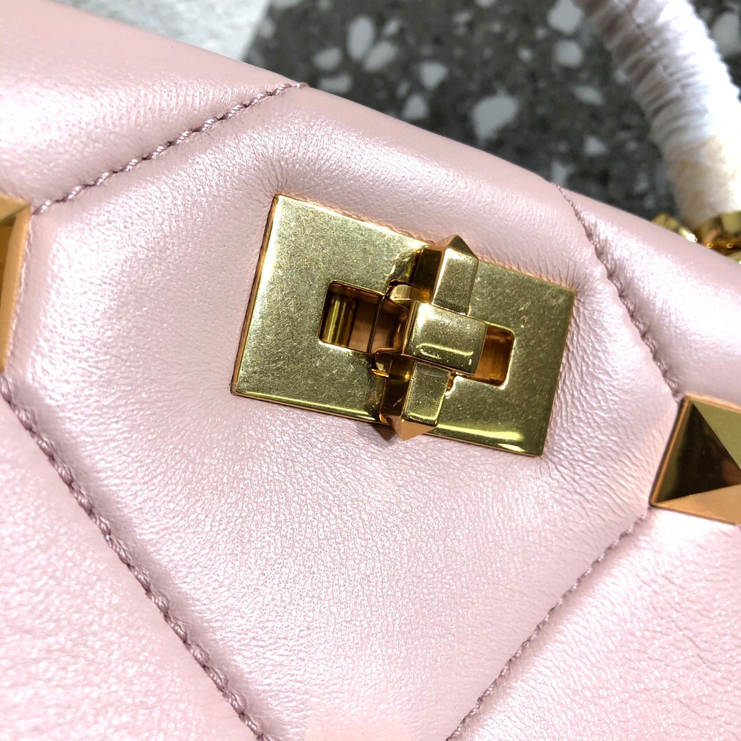 Valentino Garavani Roman Stud