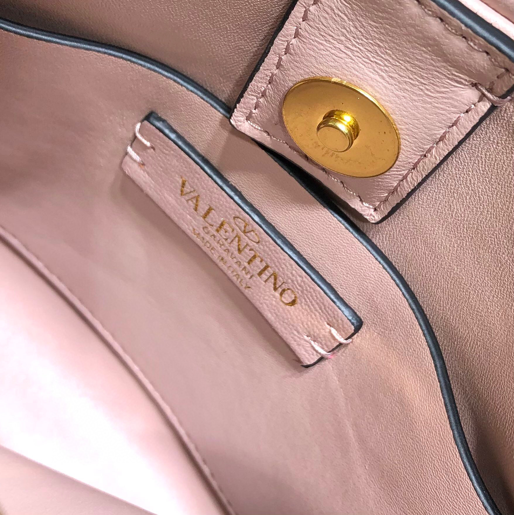 Valentino Garavani Roman Stud