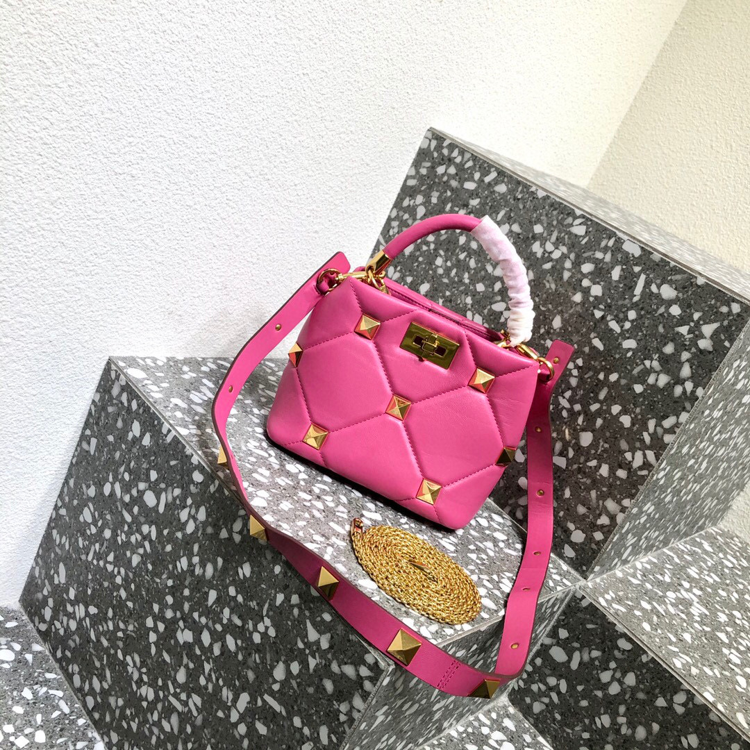 Valentino Garavani Roman Stud