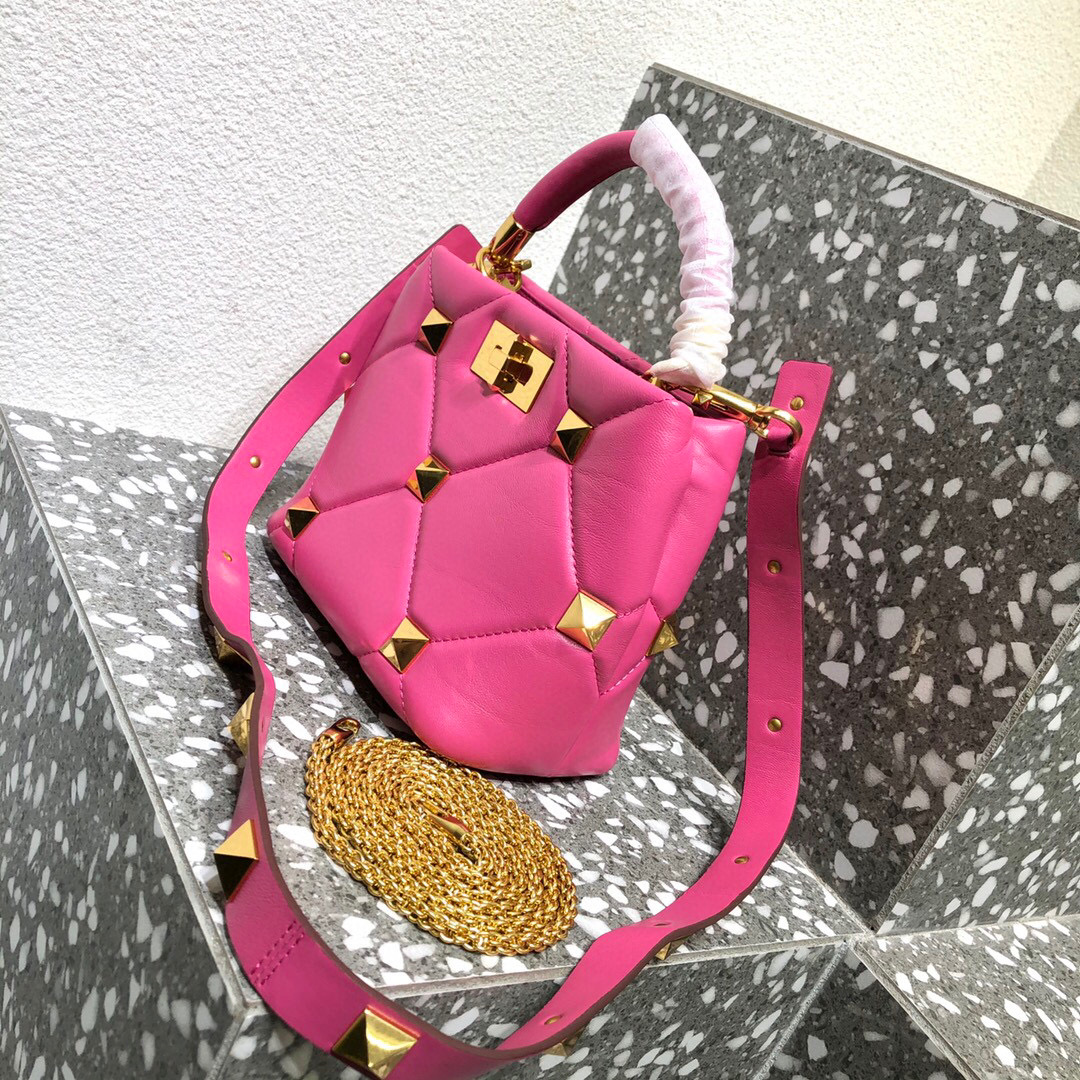 Valentino Garavani Roman Stud