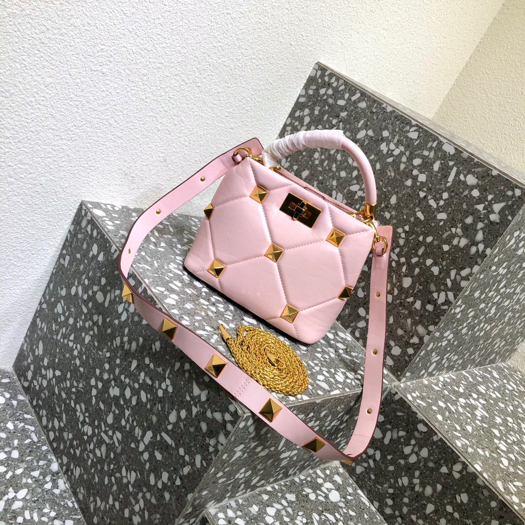 Valentino Garavani Roman Stud