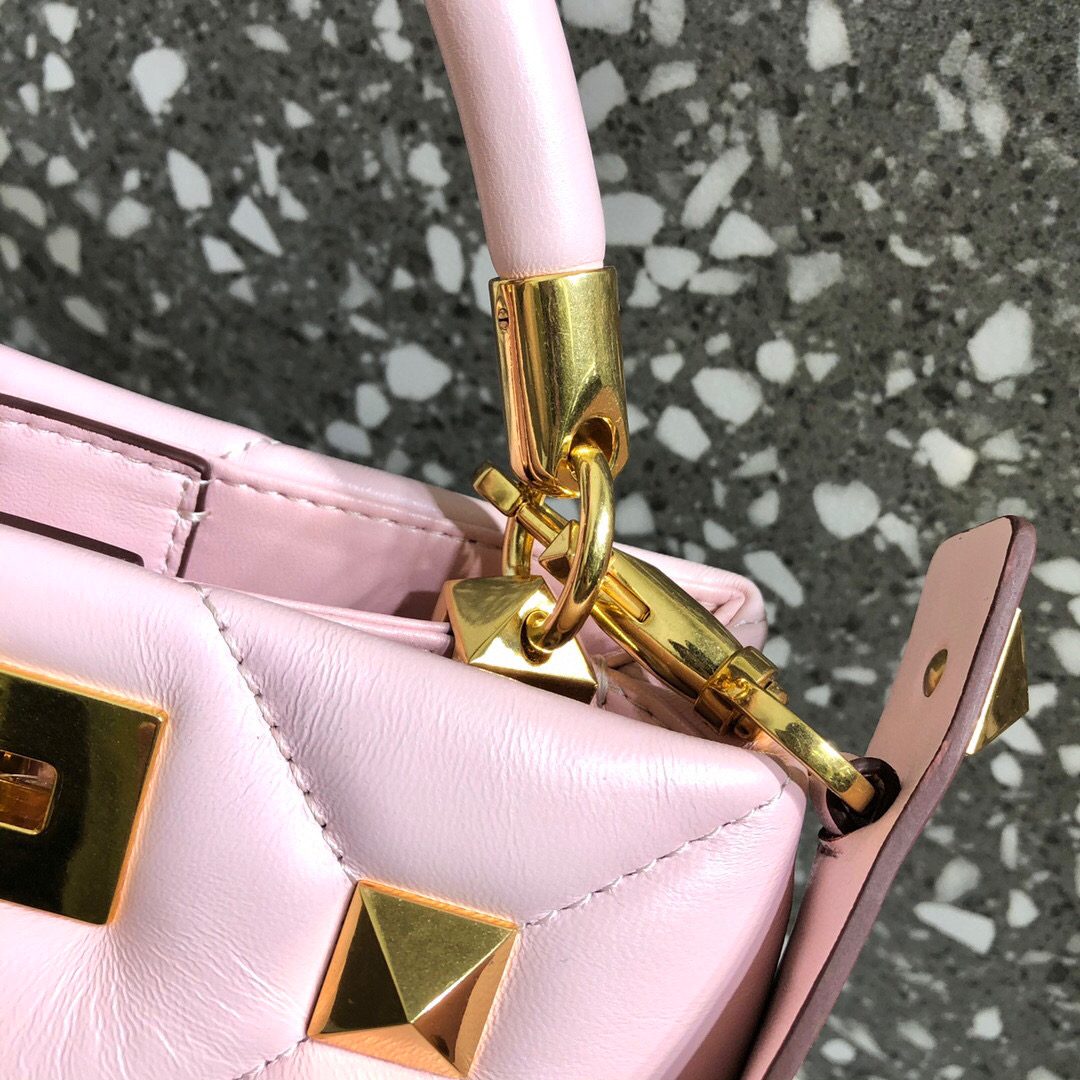 Valentino Garavani Roman Stud