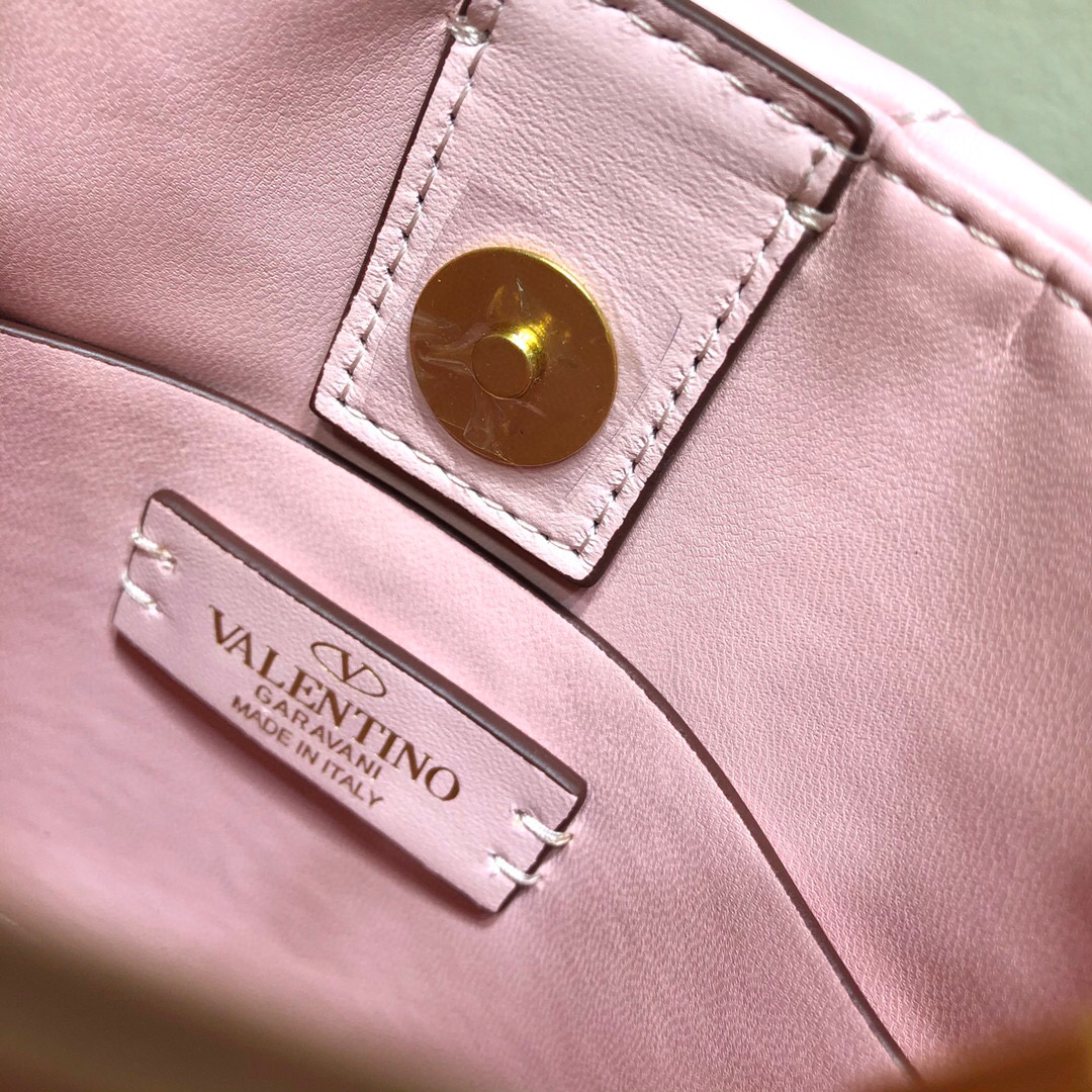 Valentino Garavani Roman Stud