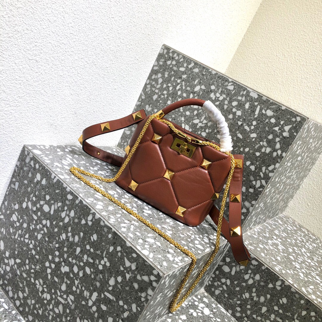 Valentino Garavani Roman Stud