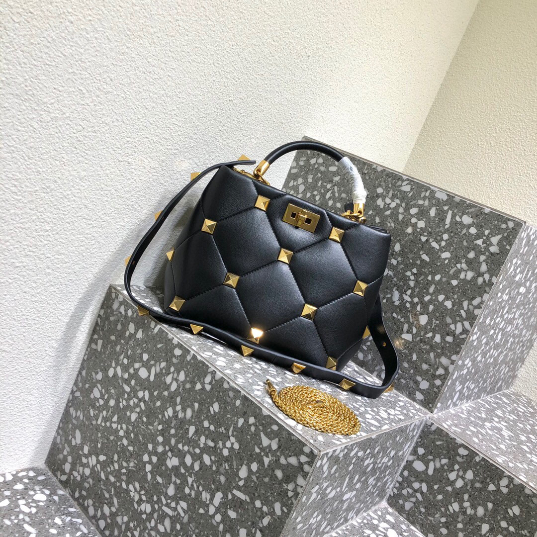 Valentino Garavani Roman Stud