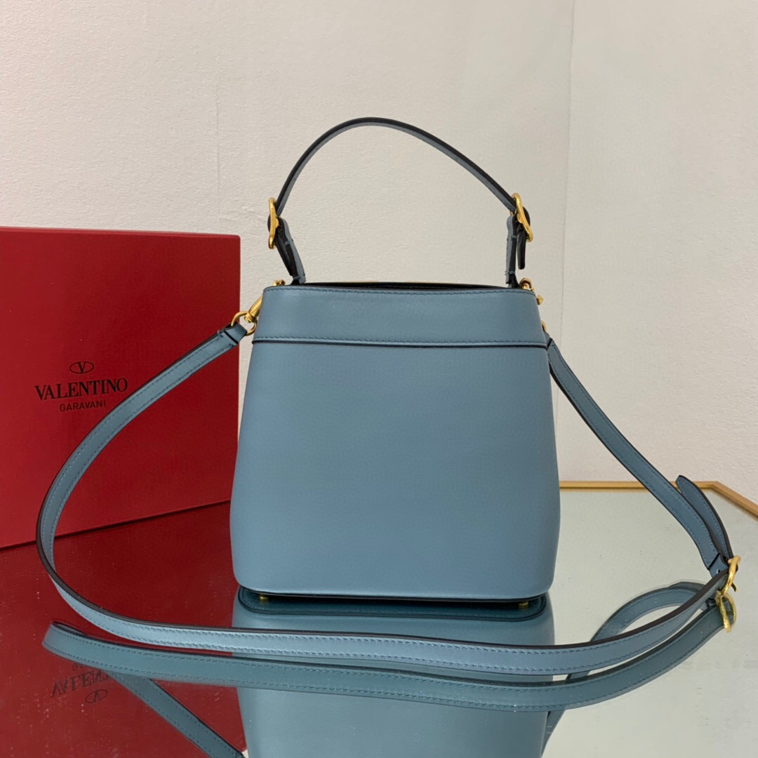 valentino garavani S*pervee
