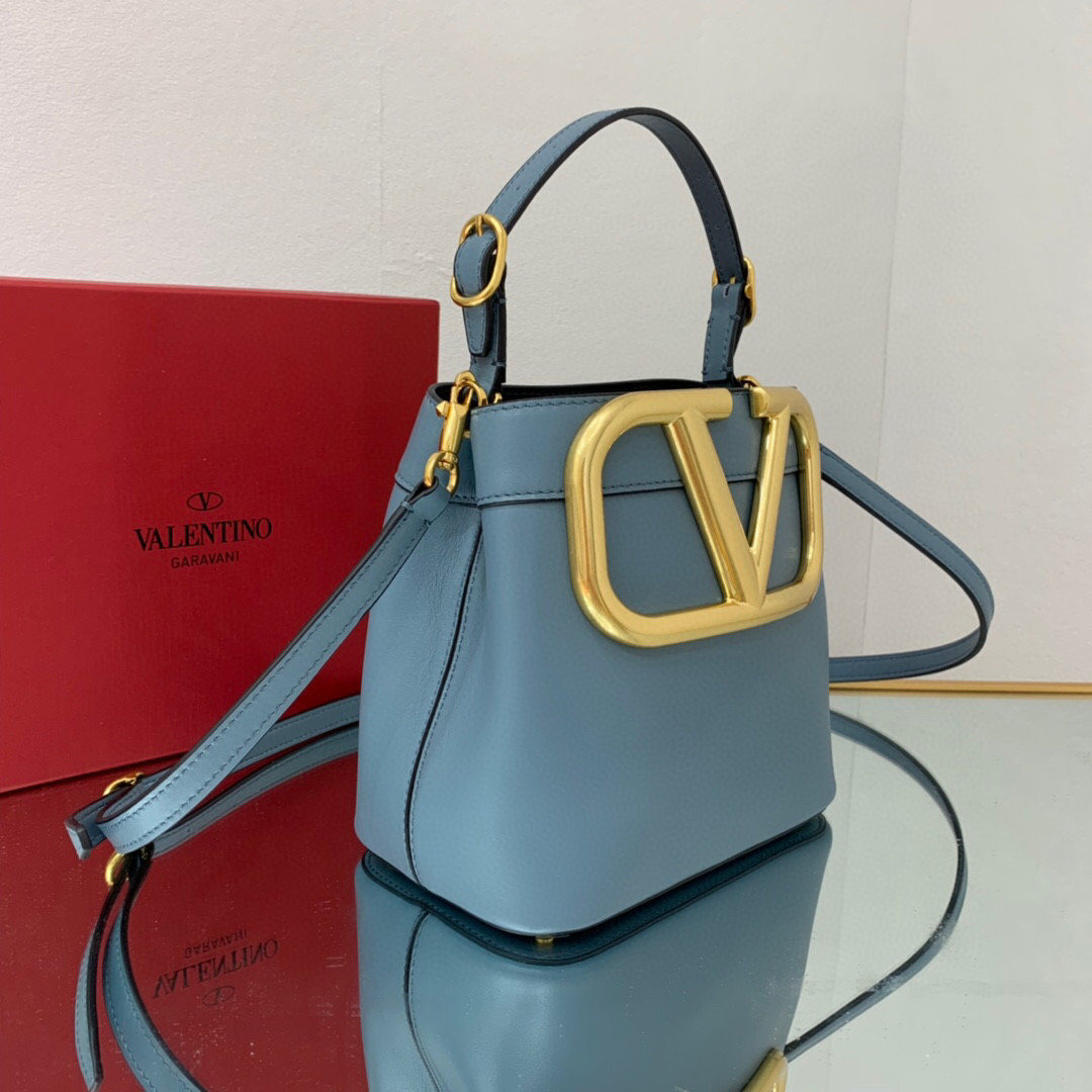 valentino garavani S*pervee