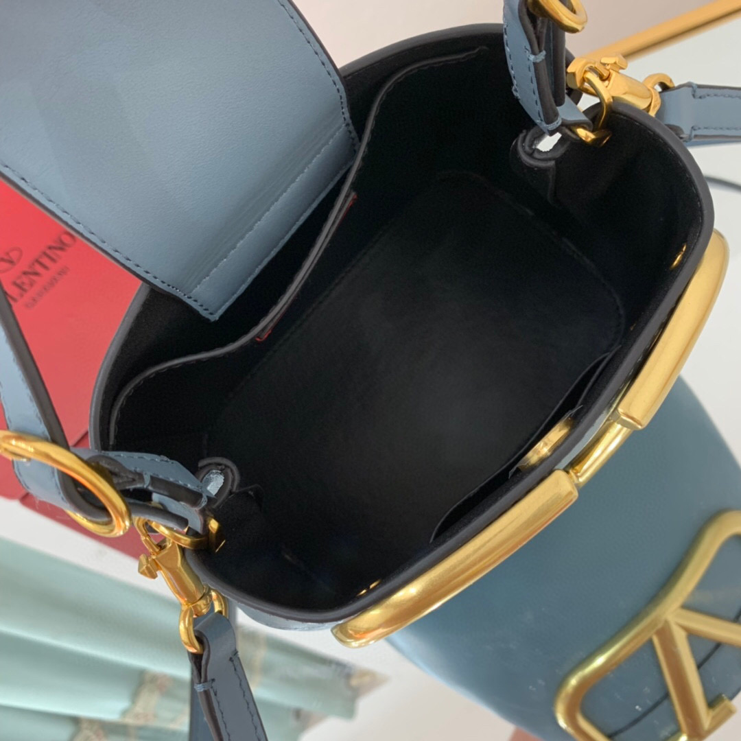 valentino garavani S*pervee