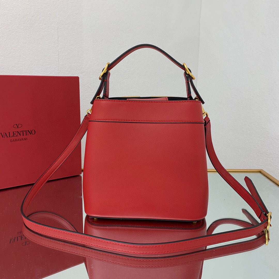valentino garavani S*pervee