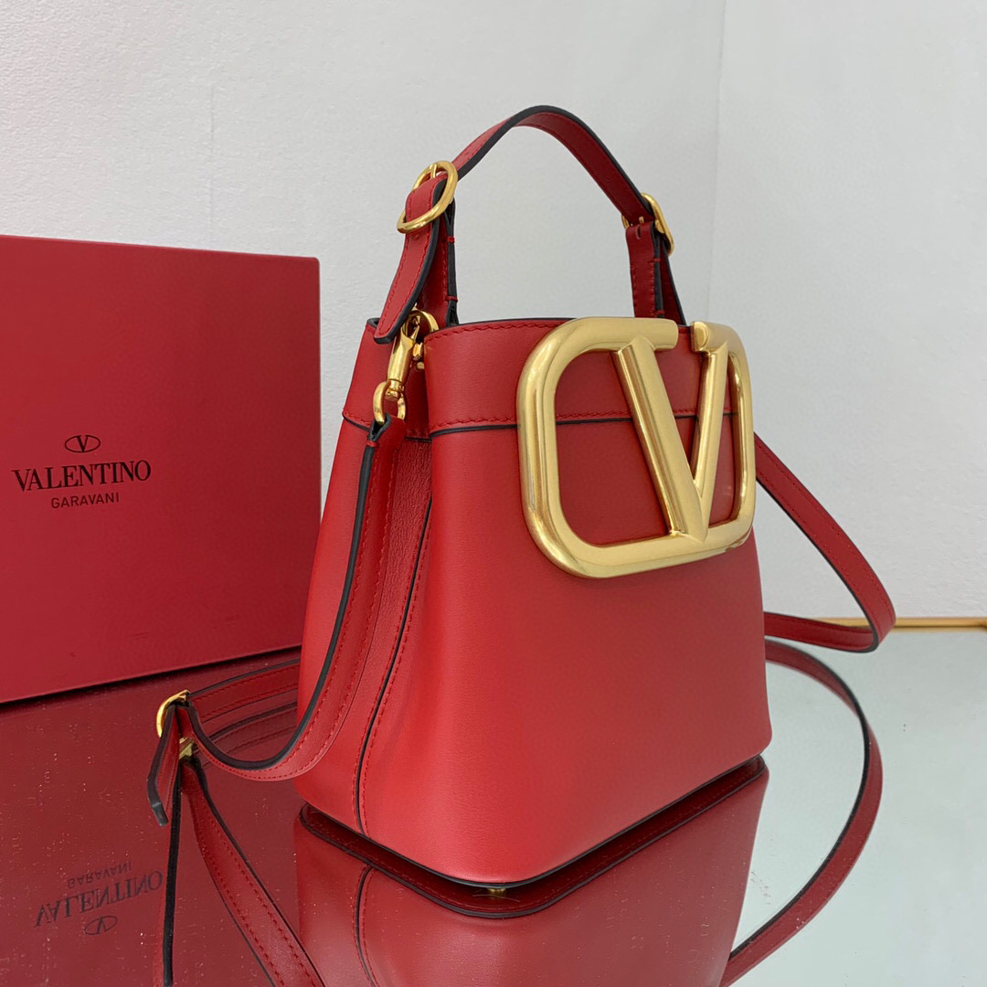 valentino garavani S*pervee