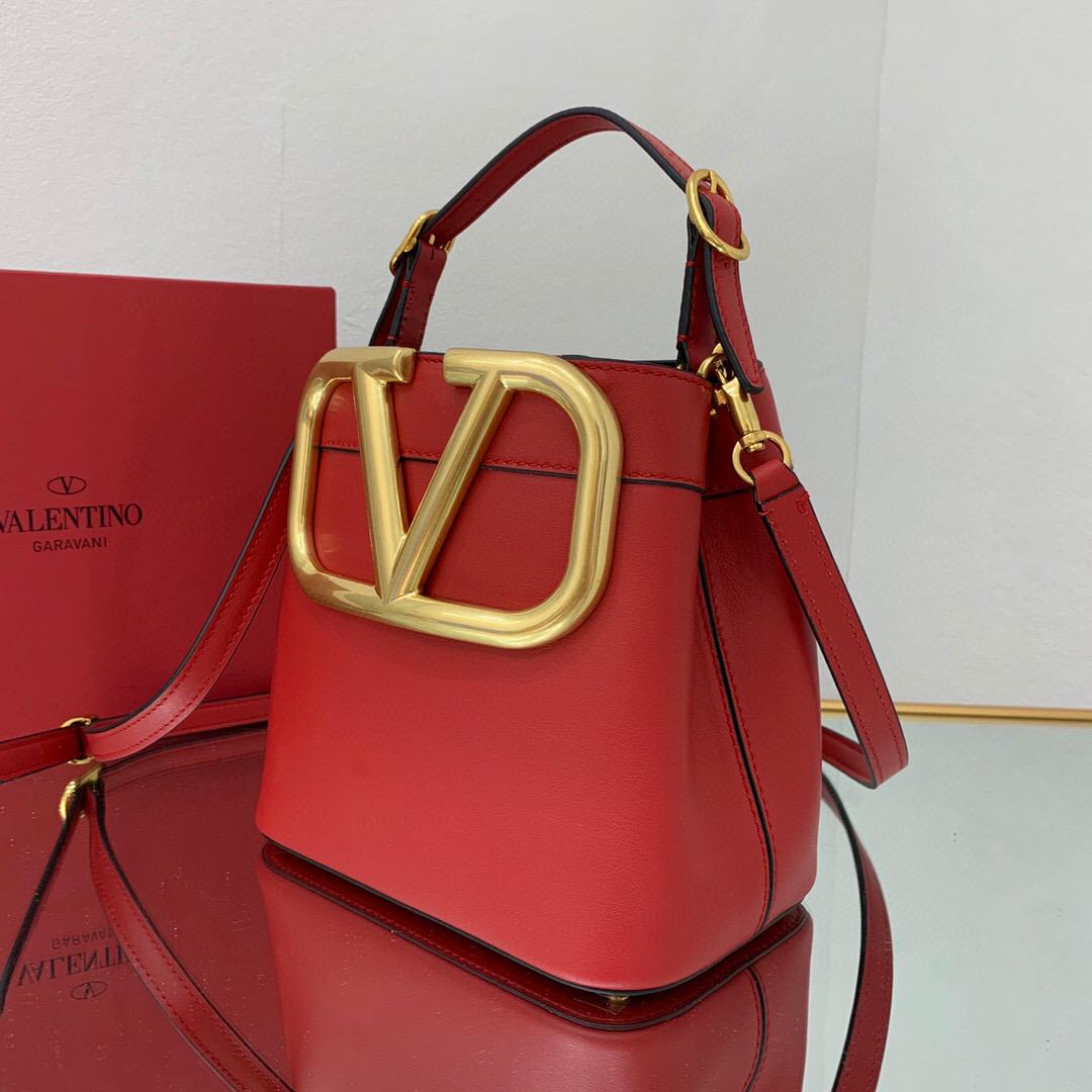 valentino garavani S*pervee
