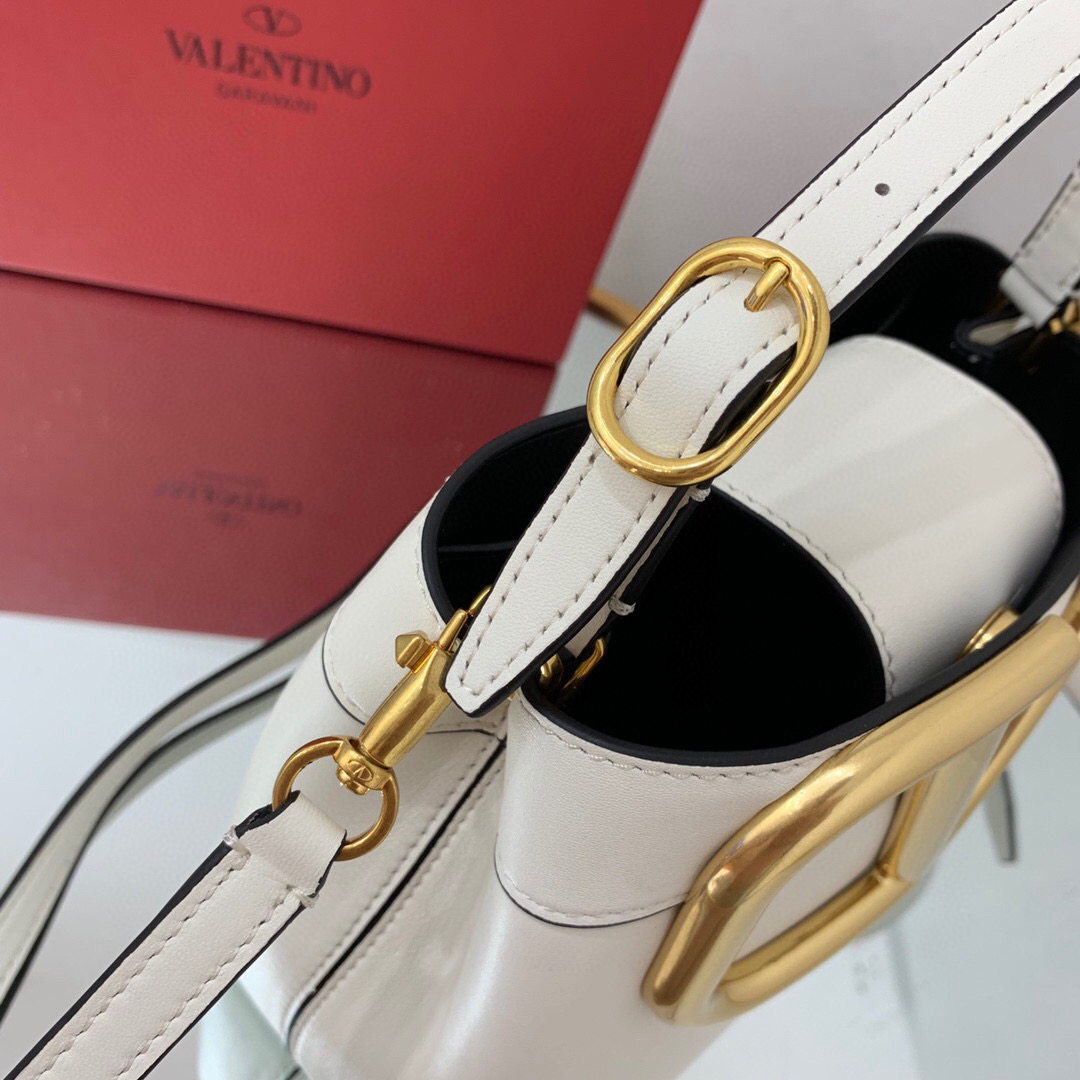 valentino garavani S*pervee
