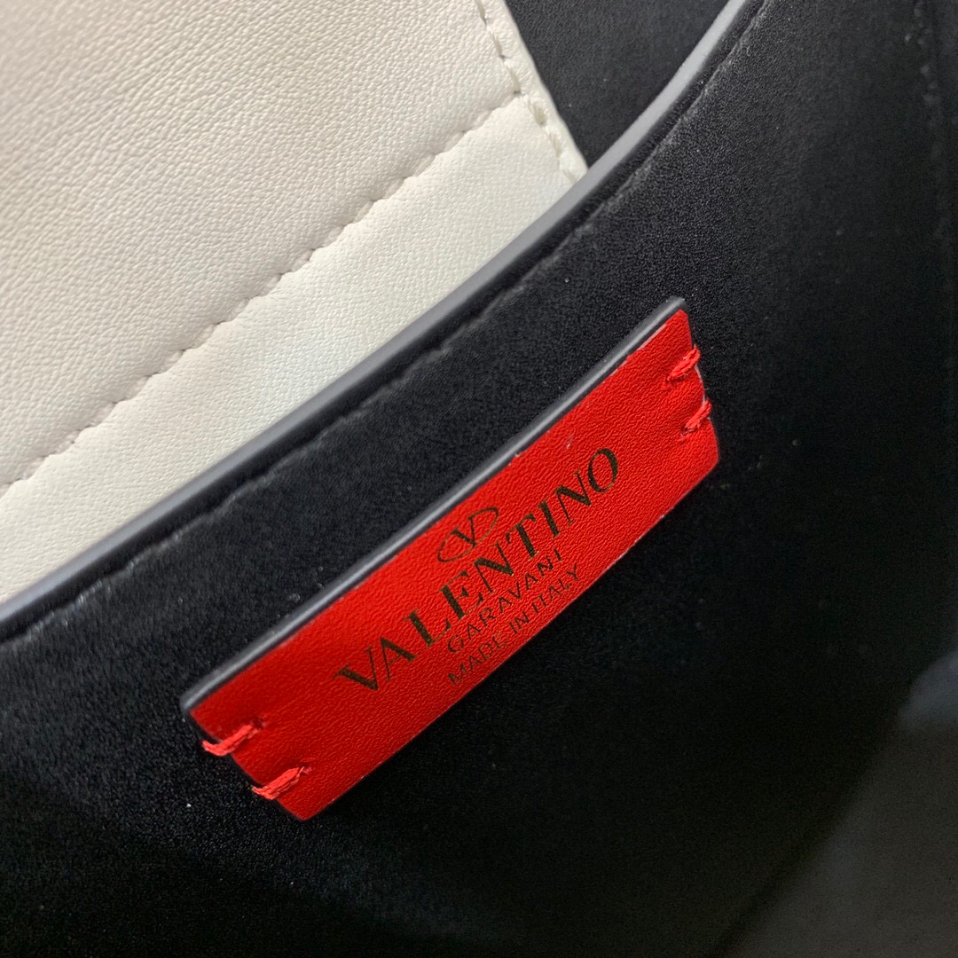 valentino garavani S*pervee