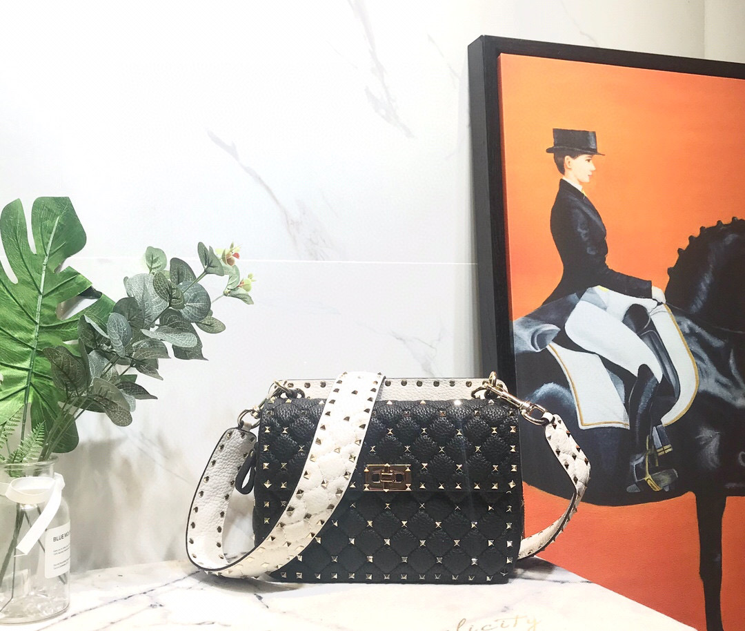 Valentino Garavani Rockstud spike