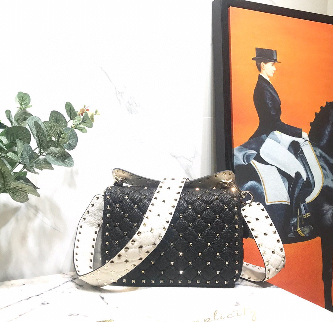Valentino Garavani Rockstud spike