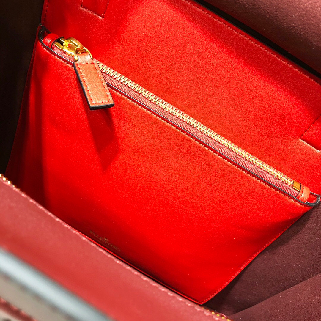 Valentino Garavani Walk Tote