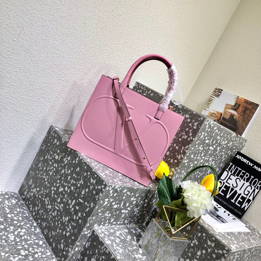 Valentino Garavani Walk Tote