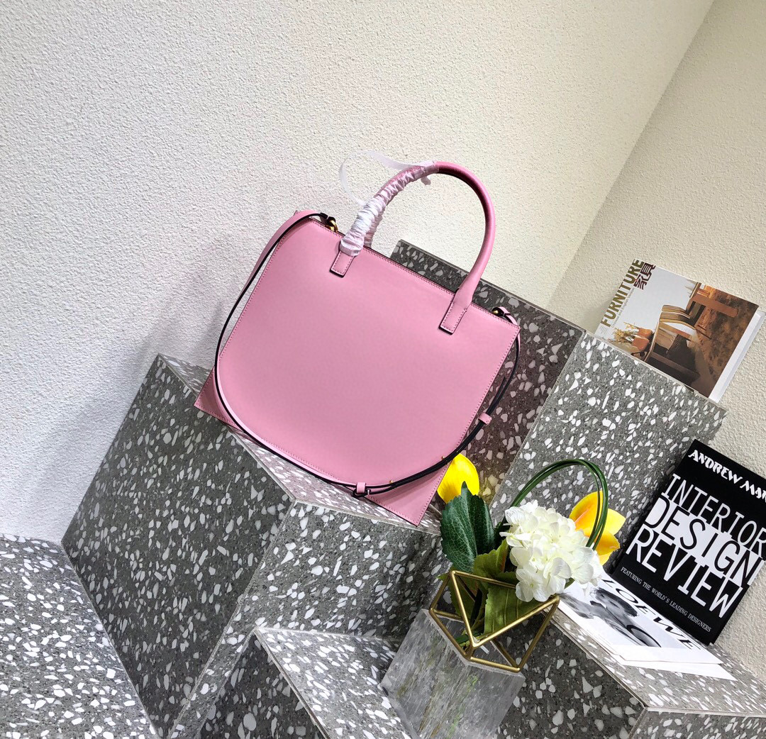 Valentino Garavani Walk Tote