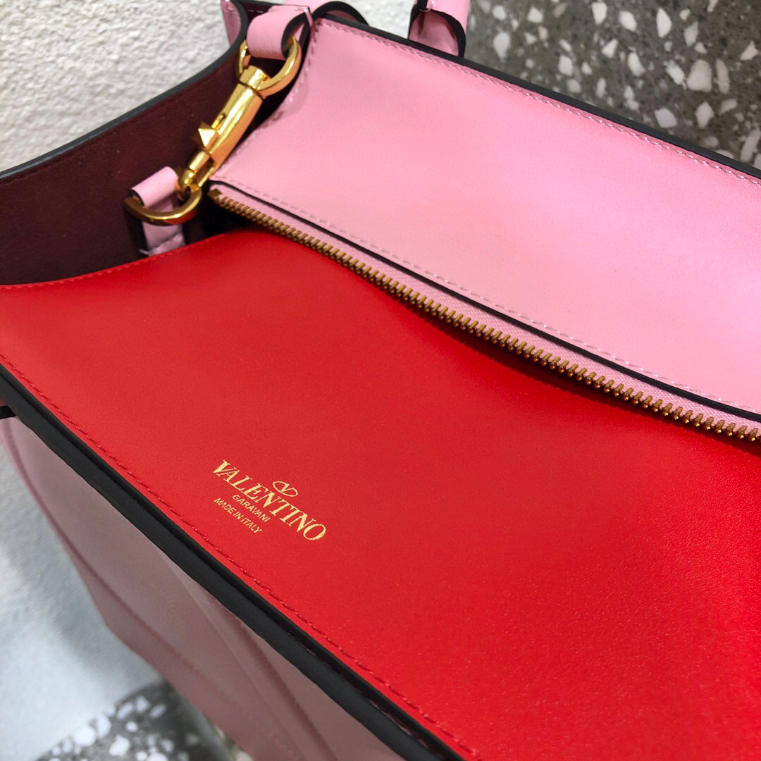 Valentino Garavani Walk Tote