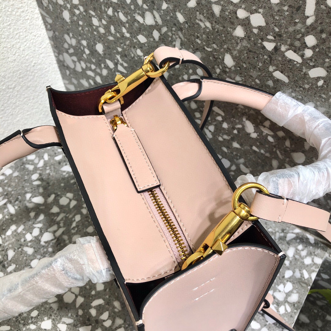 Valentino Garavani Walk Tote