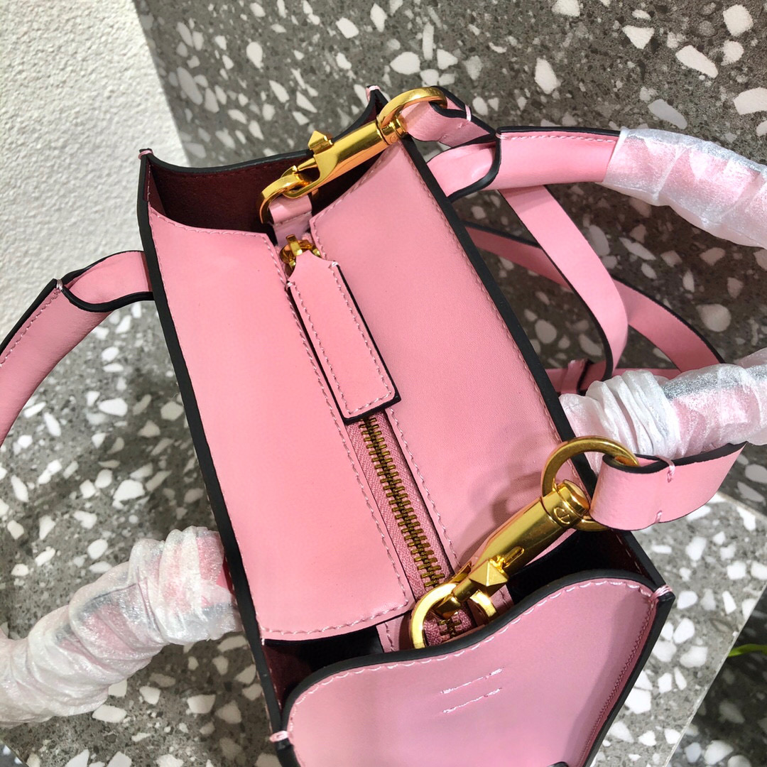 Valentino Garavani Walk Tote